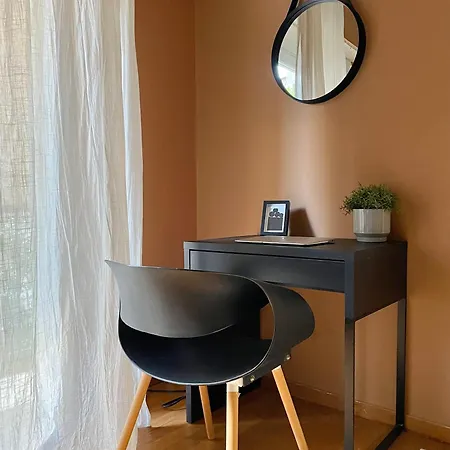 Comfy And Spacious Two Bedroom Apartment With Balcony Athens Exterior photo