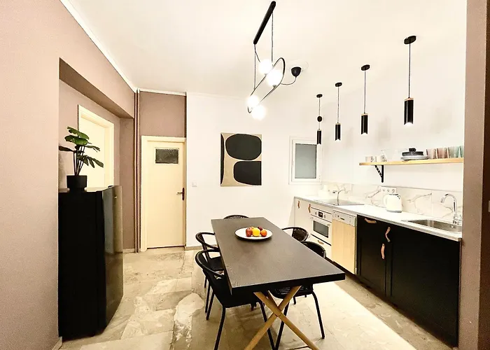 Comfy And Spacious Two Bedroom Apartment With Balcony