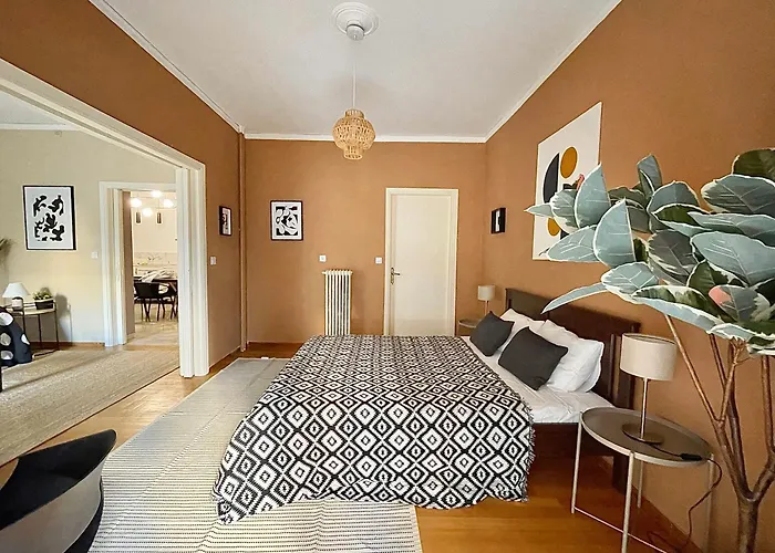 Comfy And Spacious Two Bedroom Apartment With Balcony